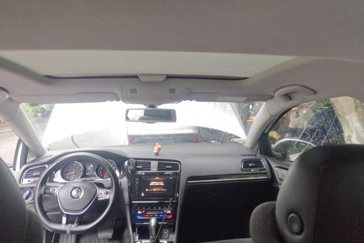 Used Volkswagen Golf 2014 1.4TSI Automatic Flagship Model Headliner