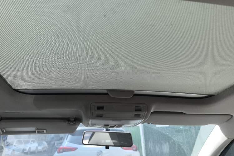 Used Volkswagen Golf 2014 1.4 TSI Manual Comfort Model Headliner
