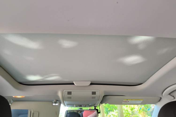 Used Volkswagen Golf 2014 1.6L Automatic Comfort Model Headliner