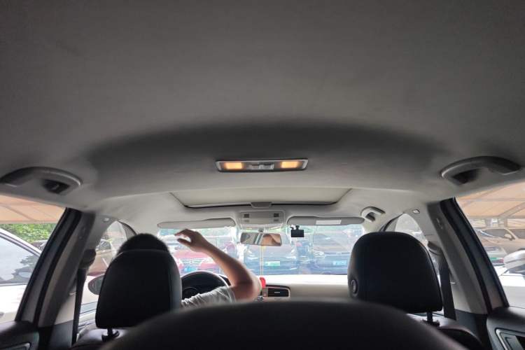 Used Volkswagen Golf 2014 1.4TSI Automatic Comfort Model Headliner