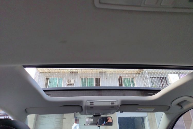 Used Volkswagen Golf 2014 1.4 TSI Manual Comfort Model Headliner