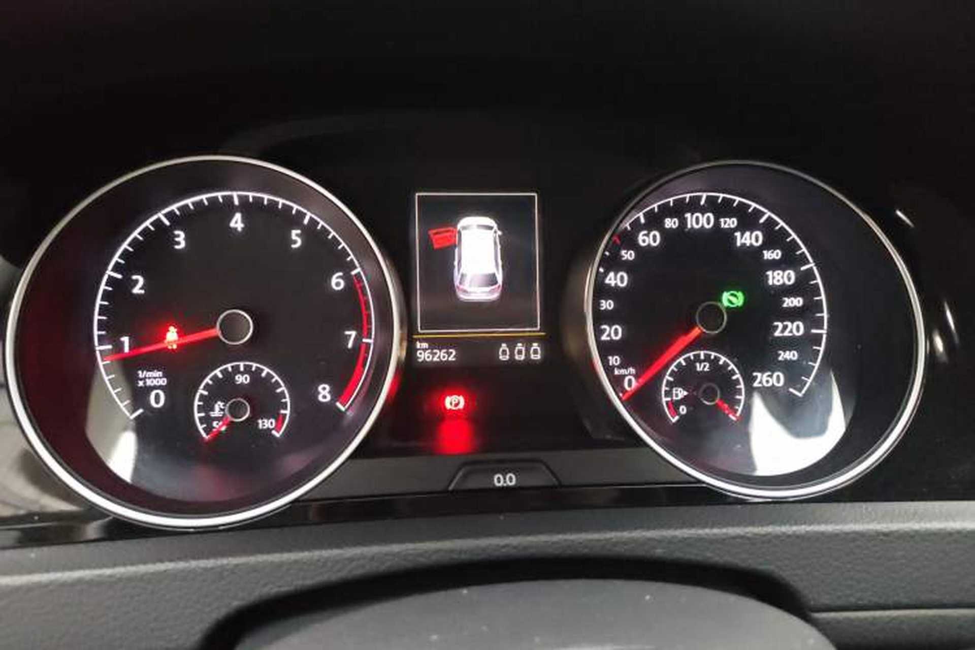 Used Volkswagen Golf 2014 1.4TSI Luxury Travel Edition Instrument Cluster