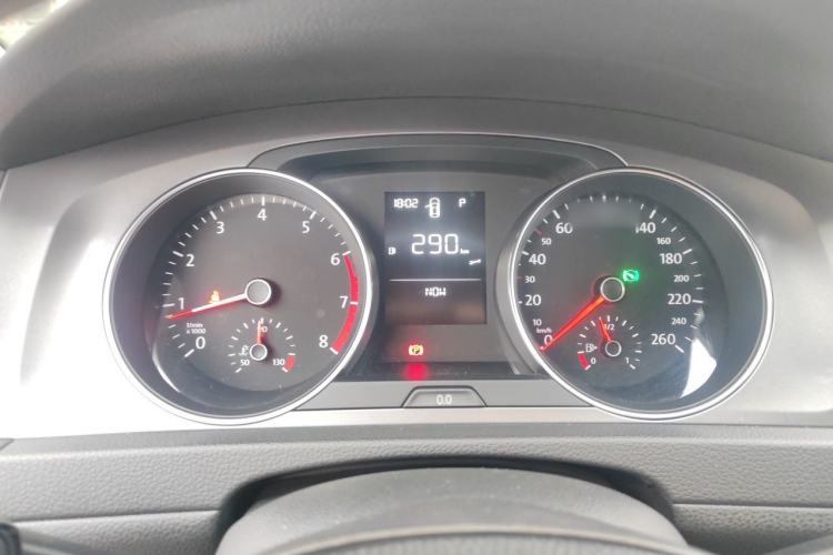 Used Volkswagen Golf 2014 1.6L Automatic Fashion Model Instrument Cluster