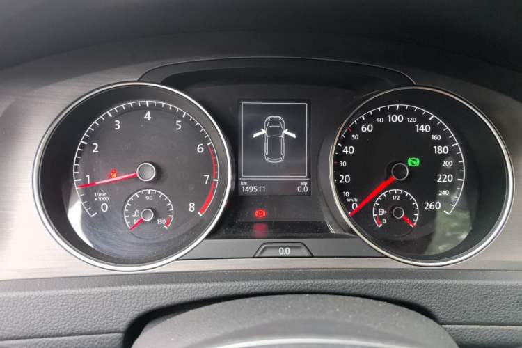 Used Volkswagen Golf 2014 1.6L Automatic Comfort Model Instrument Cluster