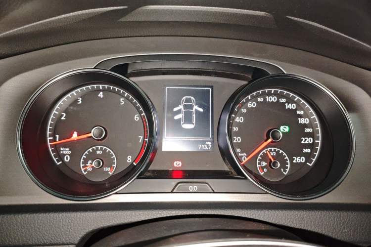 Used Volkswagen Golf 2014 1.6L Automatic Comfort Model Instrument Cluster