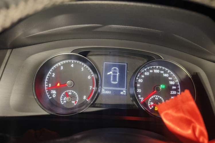 Used Volkswagen Golf 2014 1.4TSI Automatic Comfort Model Instrument Cluster