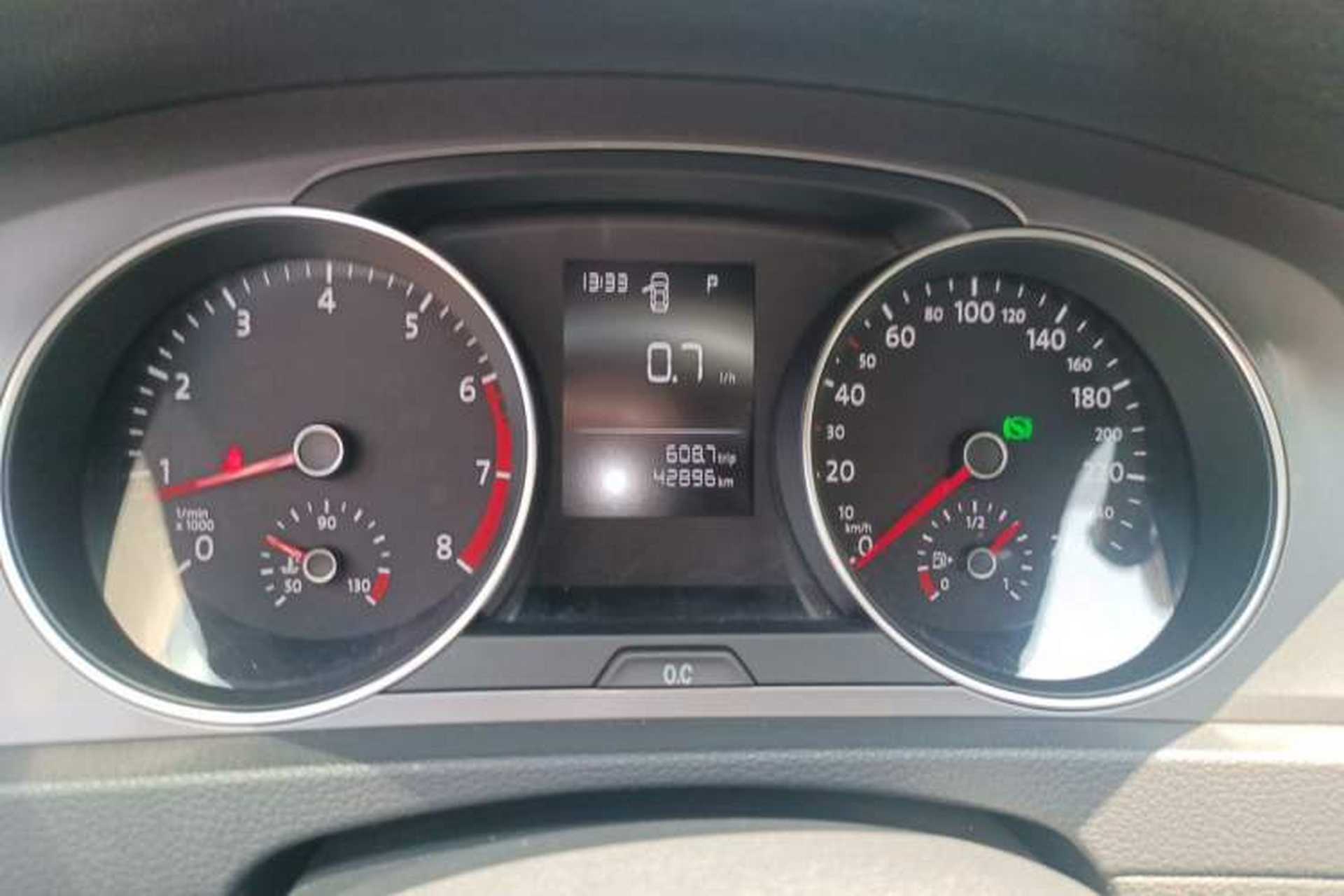 Used Volkswagen Golf 2014 1.6L Automatic Fashion Model Instrument Cluster