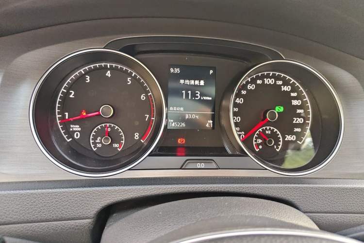 Used Volkswagen Golf 2014 1.4TSI Automatic Luxury Model Instrument Cluster