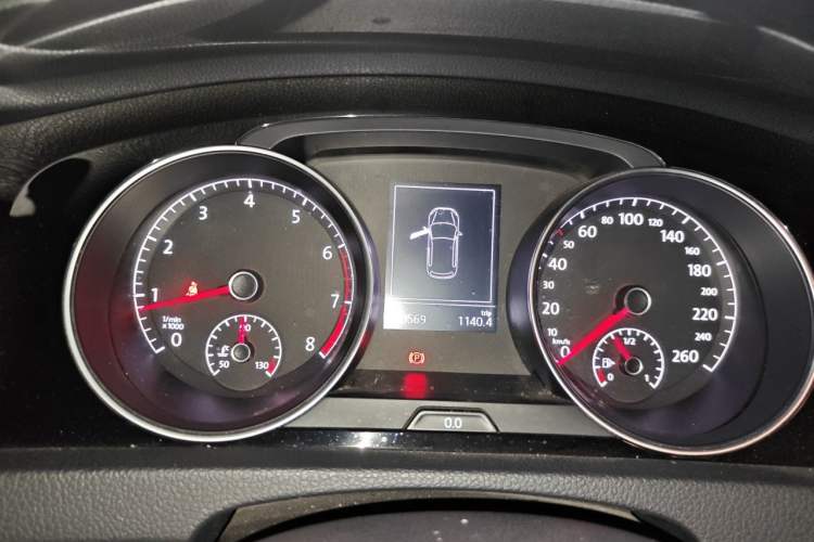 Used Volkswagen Golf 2014 1.4TSI Automatic Flagship Model Instrument Cluster