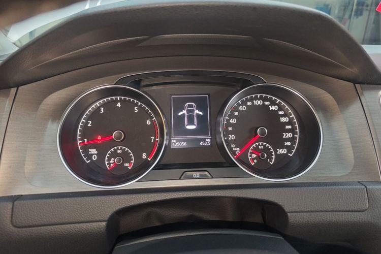 Used Volkswagen Golf 2014 1.4TSI Automatic Comfort Model Instrument Cluster