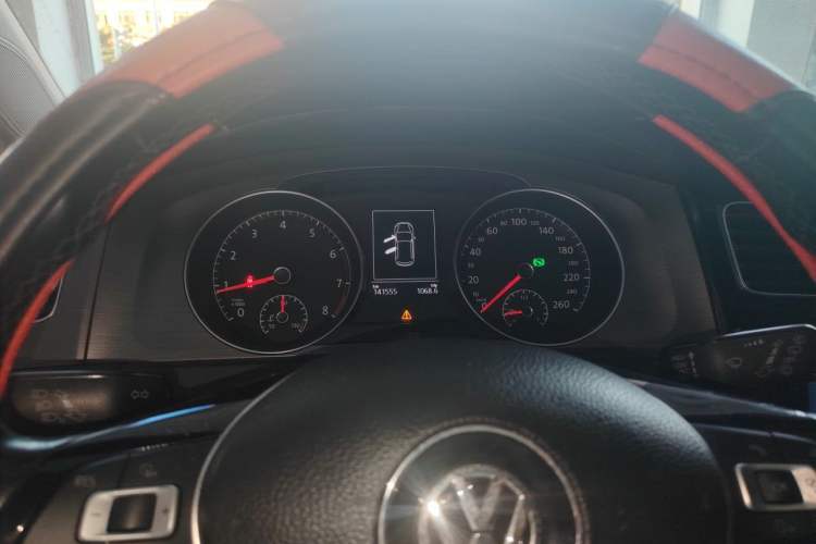 Used Volkswagen Golf 2014 1.4TSI Automatic Luxury Model Instrument Cluster
