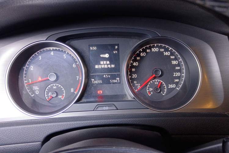 Used Volkswagen Golf 2014 1.4TSI Automatic Luxury Model Instrument Cluster