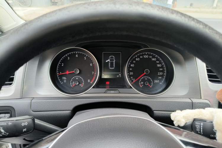 Used Volkswagen Golf 2014 1.4TSI Automatic Comfort Model Instrument Cluster