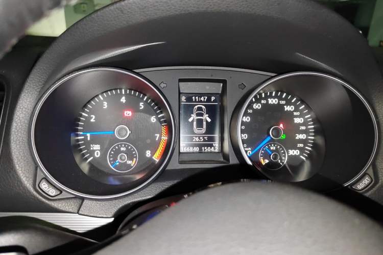 Used Volkswagen Golf 2014 2.0 TSI R Convertible Instrument Cluster
