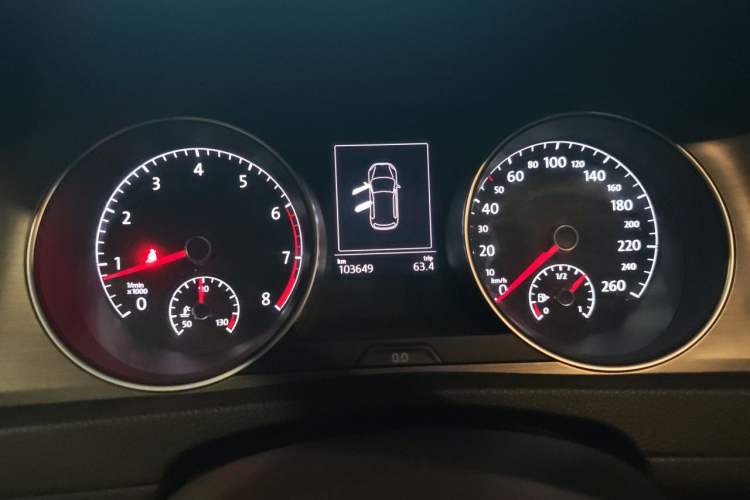 Used Volkswagen Golf 2014 1.6L Automatic Comfort Model Instrument Cluster