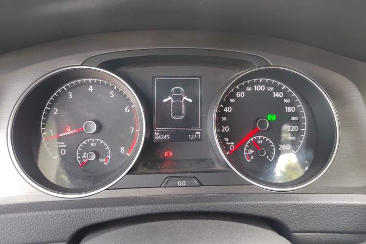 Used Volkswagen Golf 2014 1.4TSI Automatic Luxury Model Instrument Cluster
