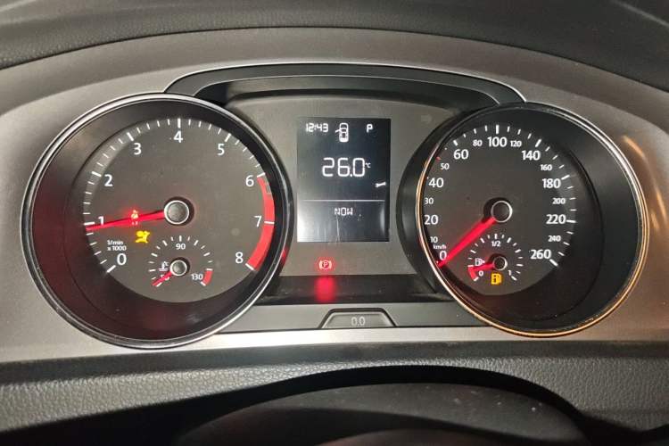 Used Volkswagen Golf 2014 1.6L Automatic Fashion Model Instrument Cluster