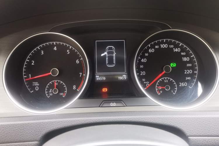 Used Volkswagen Golf 2014 1.4TSI Automatic Comfort Model Instrument Cluster