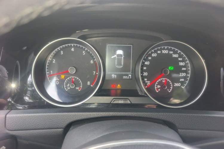 Used Volkswagen Golf 2014 1.4TSI Automatic Flagship Model Instrument Cluster