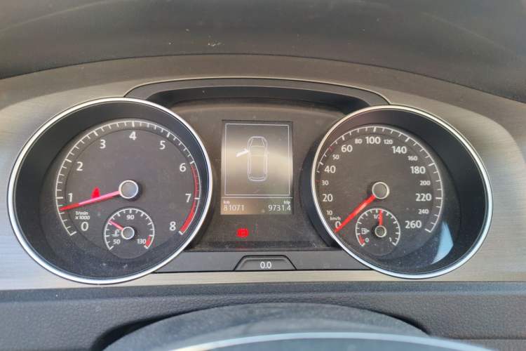Used Volkswagen Golf 2014 1.4TSI Automatic Comfort Model Instrument Cluster