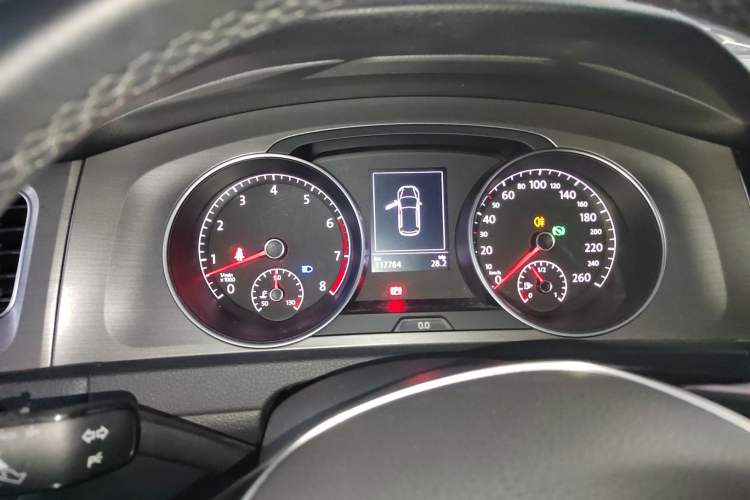 Used Volkswagen Golf 2014 1.4TSI Automatic Comfort Model Instrument Cluster