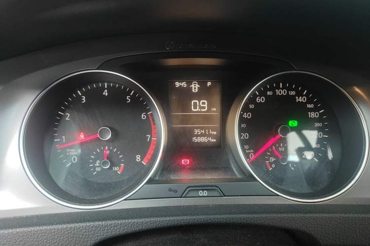Used Volkswagen Golf 2014 1.6L Automatic Fashion Model Instrument Cluster