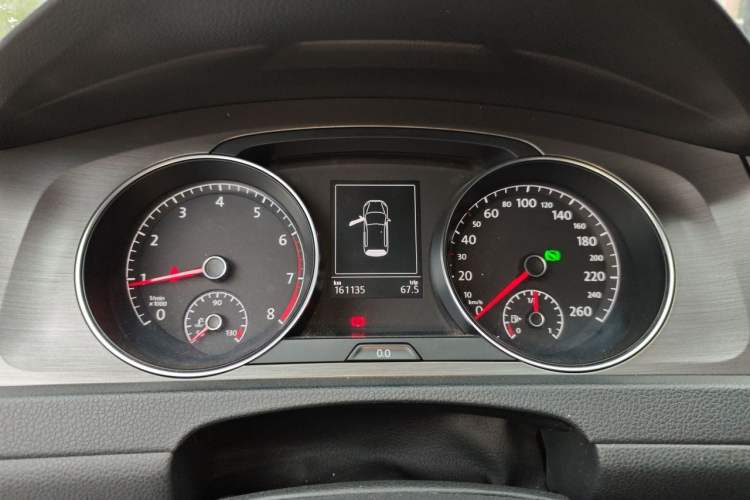 Used Volkswagen Golf 2014 1.6L Automatic Comfort Model Instrument Cluster