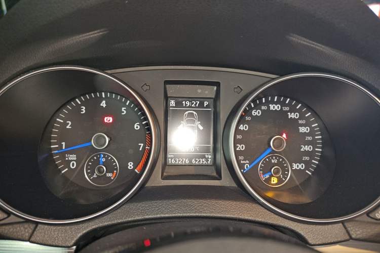 Used Volkswagen Golf 2014 2.0 TSI R Convertible Instrument Cluster