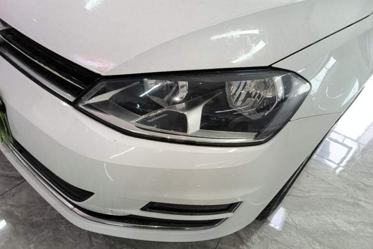 Used Volkswagen Golf 2014 1.4TSI Automatic Comfort Model Left Front Headlight