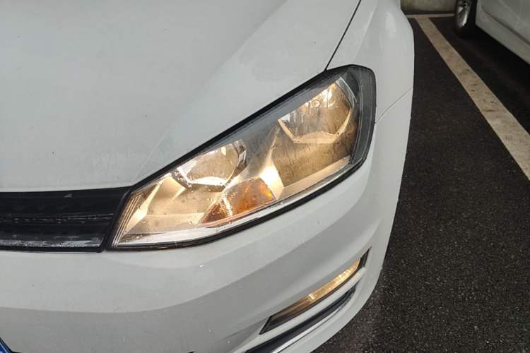 Used Volkswagen Golf 2014 1.4TSI Automatic Comfort Model Left Front Headlight