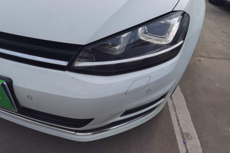 Used Volkswagen Golf 2014 1.4TSI Luxury Travel Edition Left Front Headlight
