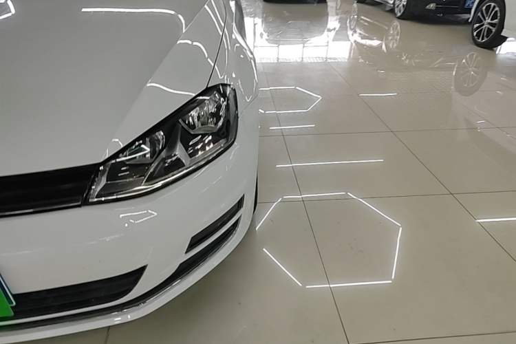 Used Volkswagen Golf 2014 1.6L Automatic Fashion Model Left Front Headlight