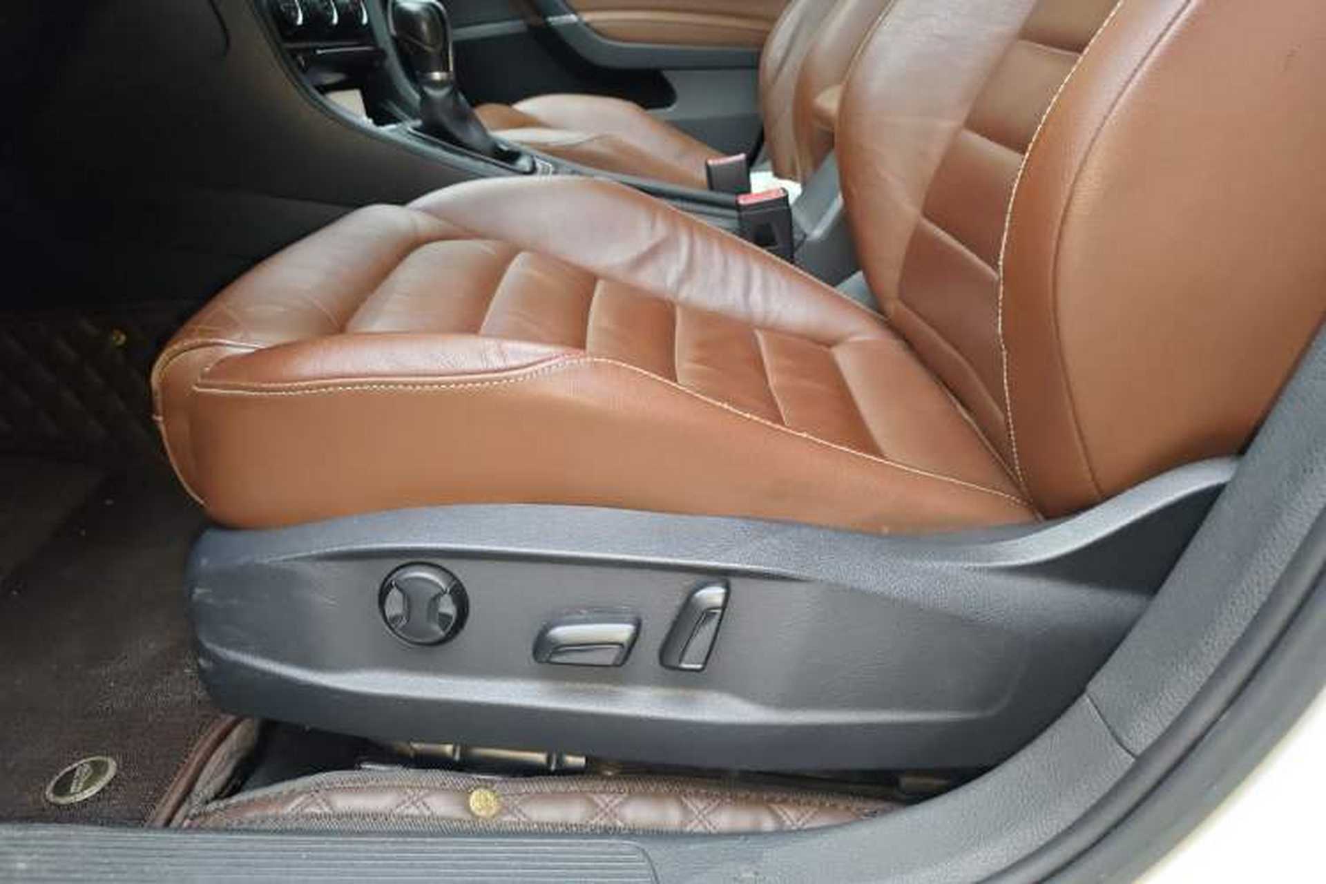 Used Volkswagen Golf 2014 1.4TSI Luxury Travel Edition Left Front Seat