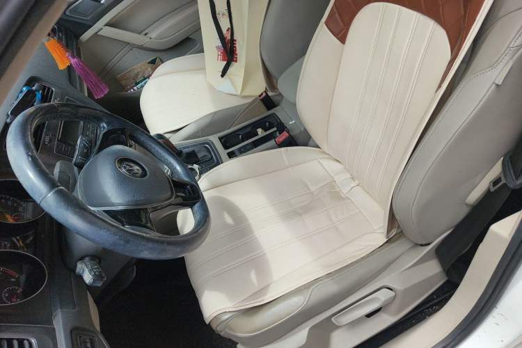 Used Volkswagen Golf 2014 1.6L Automatic Comfort Model Left Front Seat