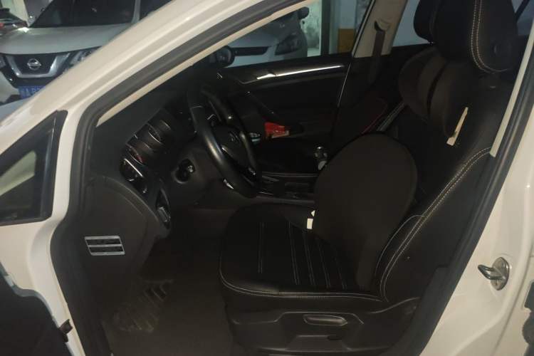 Used Volkswagen Golf 2014 1.4TSI Automatic Comfort Model Left Front Seat