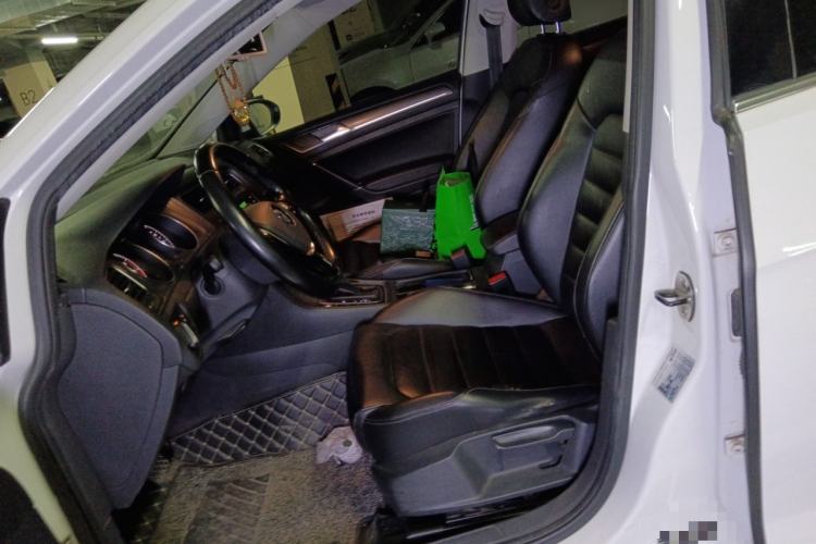 Used Volkswagen Golf 2014 1.4TSI Automatic Luxury Model Left Front Seat