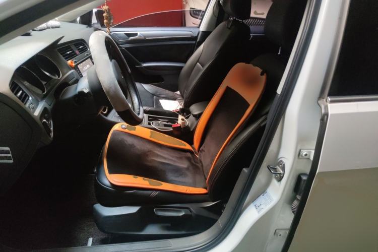 Used Volkswagen Golf 2014 1.6L Automatic Comfort Model Left Front Seat