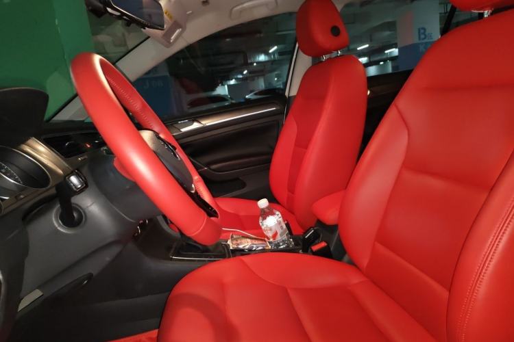Used Volkswagen Golf 2014 1.6L Automatic Comfort Model Left Front Seat