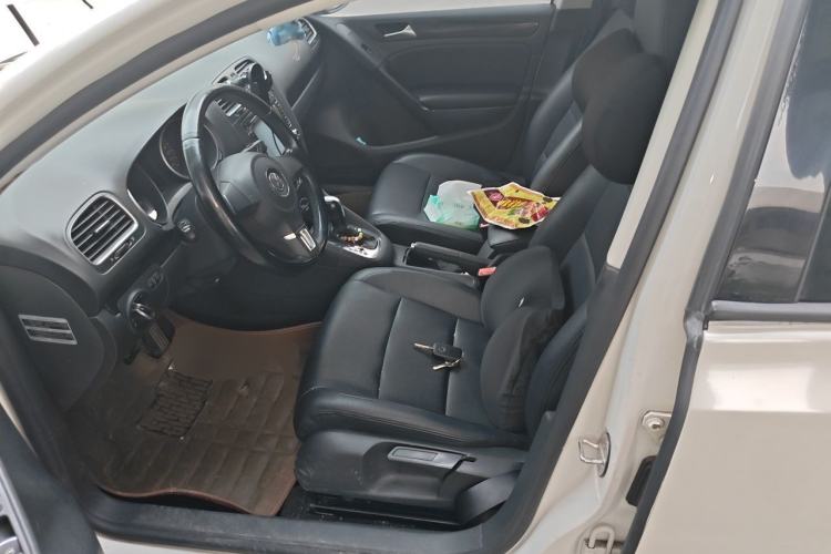 Used Volkswagen Golf 2014 1.6L Automatic Comfort Model Left Front Seat