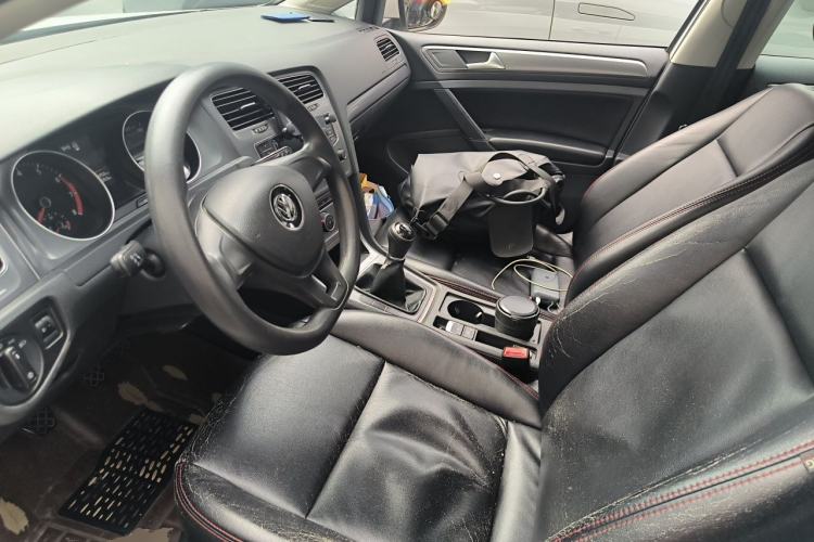 Used Volkswagen Golf 2014 1.6L Manual Fashion Edition Left Front Seat