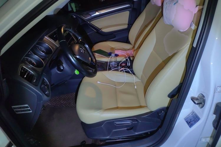 Used Volkswagen Golf 2014 1.6L Automatic Comfort Model Left Front Seat