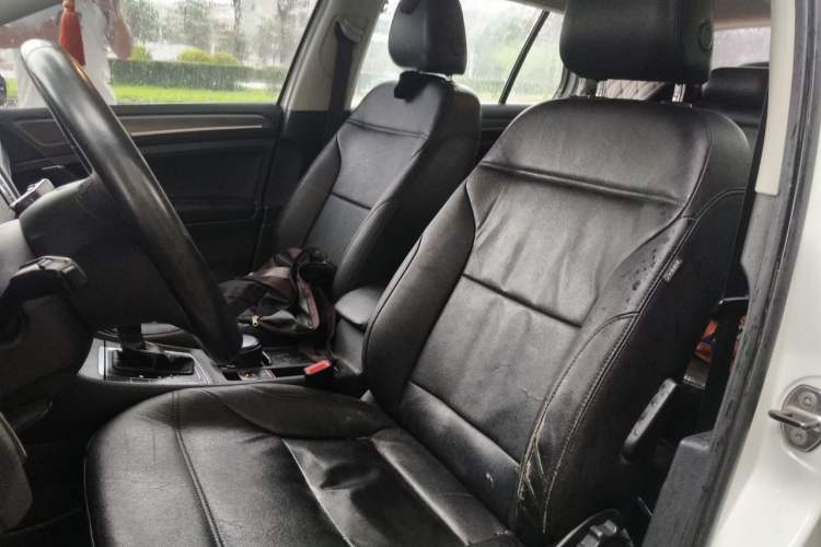Used Volkswagen Golf 2014 1.4TSI Automatic Comfort Model Left Front Seat