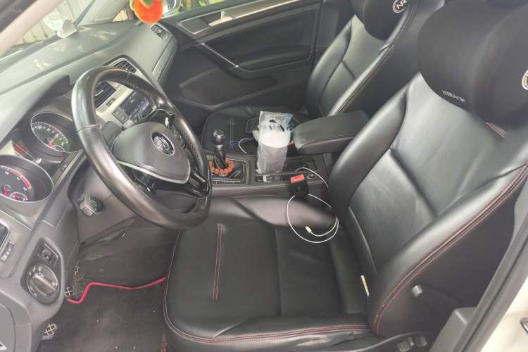 Used Volkswagen Golf 2014 1.4 TSI Manual Comfort Model Left Front Seat