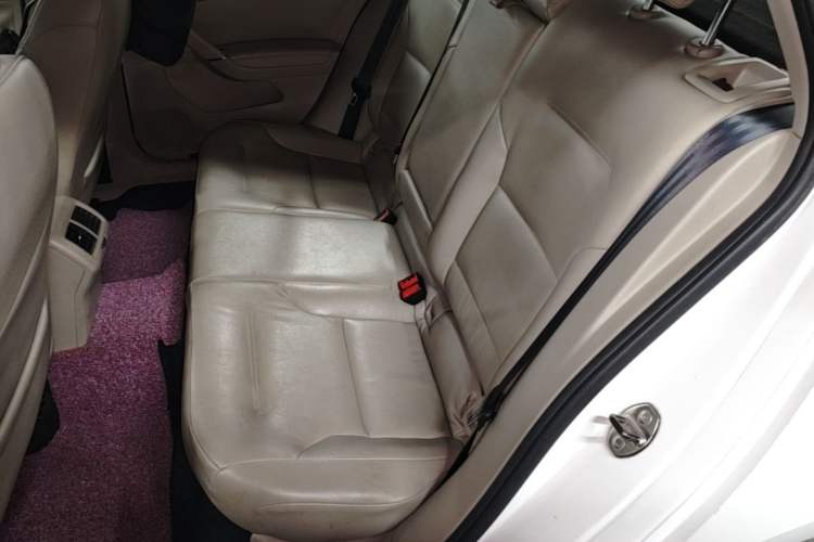 Used Volkswagen Golf 2014 1.6L Automatic Comfort Model Left Rear Seat