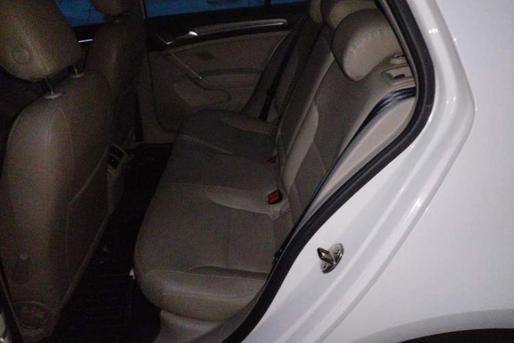 Used Volkswagen Golf 2014 1.4TSI Automatic Comfort Model Left Rear Seat