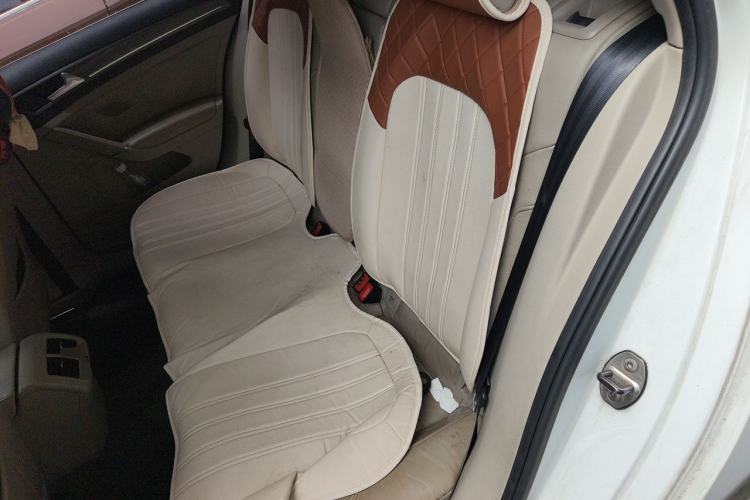 Used Volkswagen Golf 2014 1.6L Automatic Comfort Model Left Rear Seat