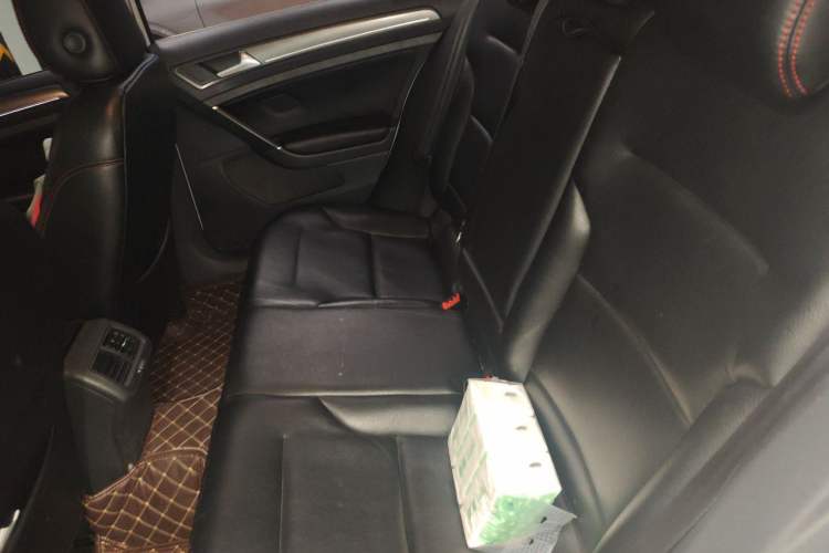 Used Volkswagen Golf 2014 1.4TSI Automatic Comfort Model Left Rear Seat