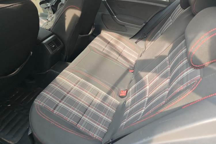 Used Volkswagen Golf 2014 1.4TSI Automatic Comfort Model Left Rear Seat