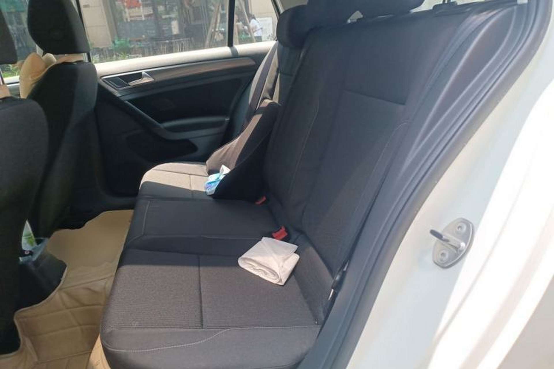 Used Volkswagen Golf 2014 1.6L Automatic Fashion Model Left Rear Seat