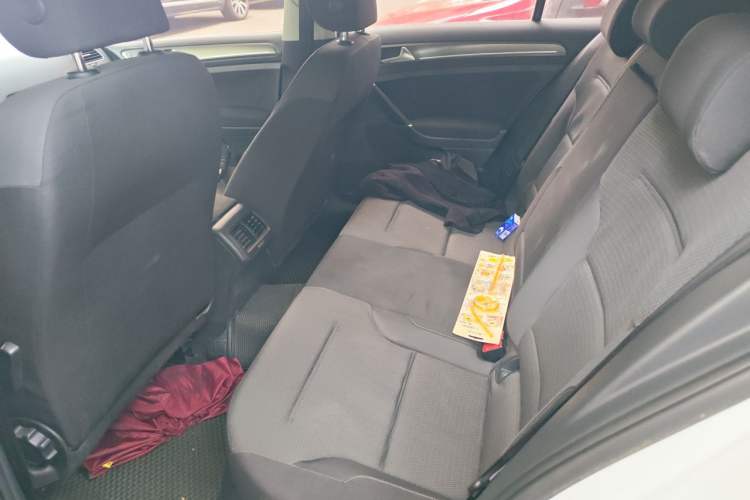 Used Volkswagen Golf 2014 1.4TSI Automatic Comfort Model Left Rear Seat